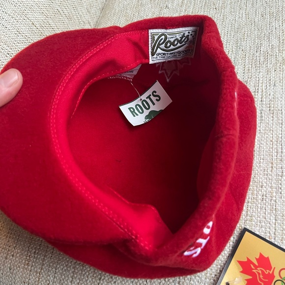 VINTAGE Roots Canada 1998 Official Olympics Fleece Hat Beret Winter - Picture 8 of 8